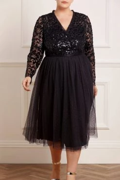 Needle & Thread Holding LTD Tempest Bodice V-Neck Midaxi Dress All - Womenswear