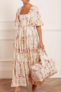 Needle & Thread Holding LTD Waltzing Blooms Quilted Shoulder Bag